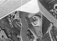  Снятие и установка педали тормоза Opel Kadett E
